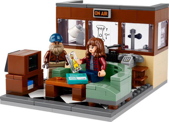40891 | LEGO® ICONS™ Stranger Things: WSQK Radio Station Gifts ICONS