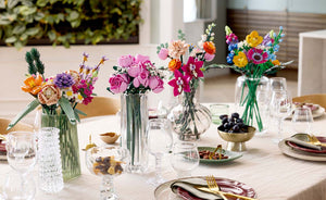 10374 | LEGO® Botanicals Bouquet of Pink Roses