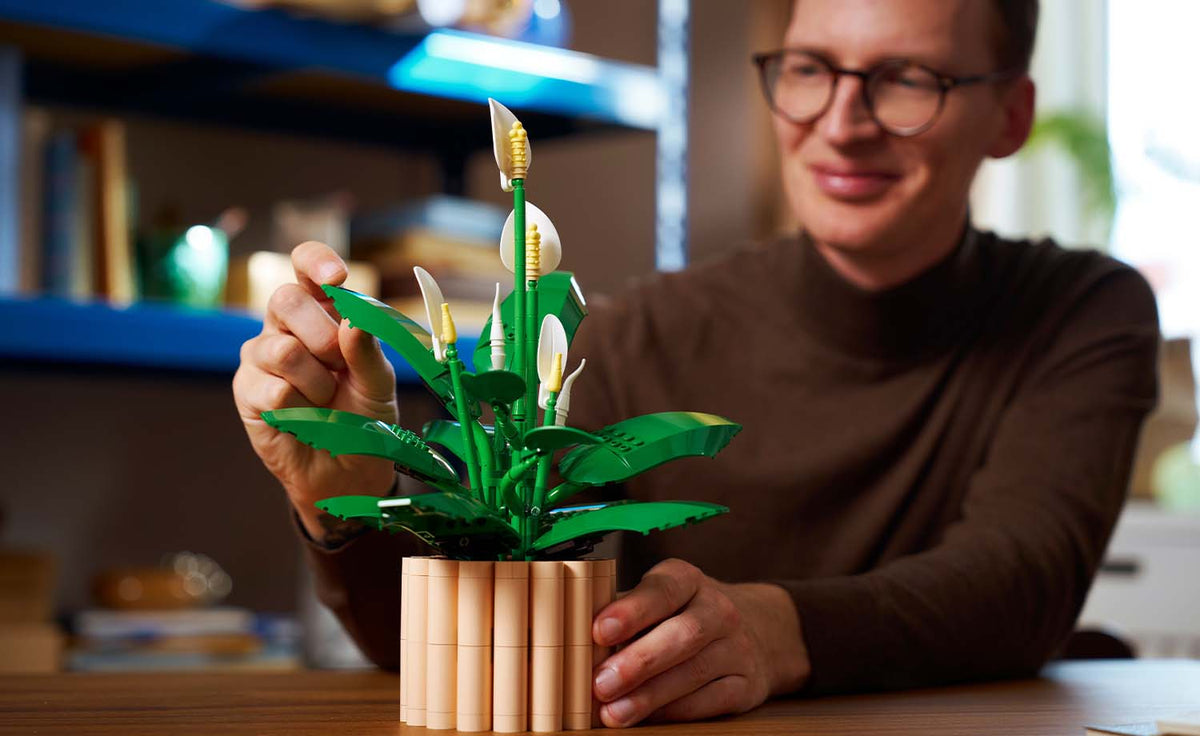 11504 | LEGO® Botanicals Peace Lily Decor Botanicals