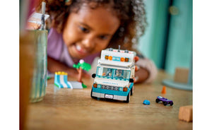 42613 | LEGO® Friends Heartlake City Hospital Ambulance