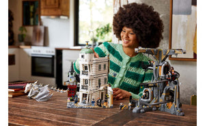 76417 | LEGO® Harry Potter™ Gringotts™ Wizarding Bank – Collectors' Edition