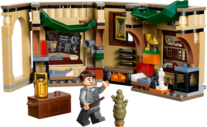 40770 | LEGO® Harry Potter™ Hogwarts™ Castle: Room of Requirement Gifts Harry Potter