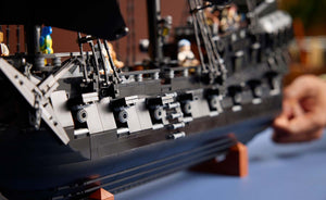 10365 | LEGO® ICONS™ Captain Jack Sparrow's Pirate Ship