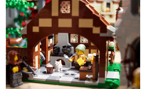 10332 | LEGO® ICONS™ Medieval Town Square