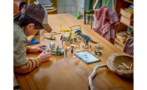 76966 | LEGO® Jurassic World™ Dinosaur Missions: Allosaurus Transport Truck