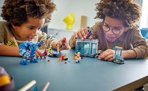 76315 | LEGO® Marvel Iron Man's Laboratory: Hall of Armour