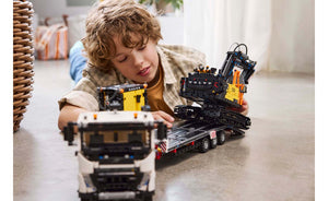 42175 | LEGO® Technic Volvo FMX Truck & EC230 Electric Excavator