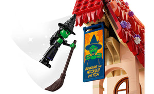 75690 | LEGO® Wicked Glinda & Elphaba Visit Munchkinland