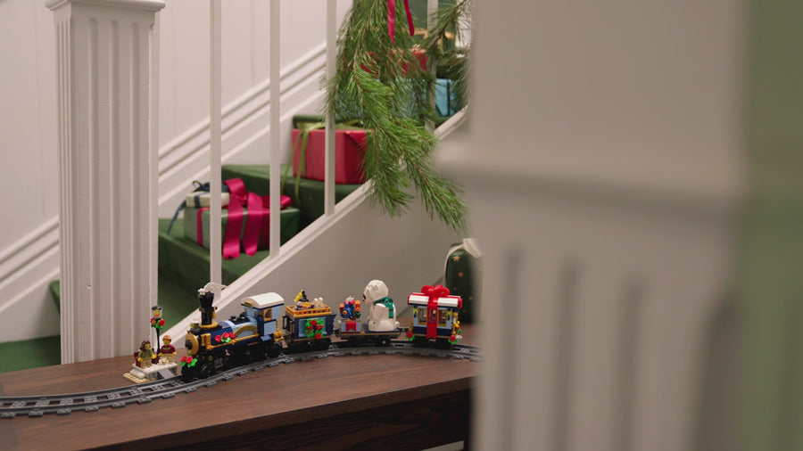 10361 | LEGO® ICONS™ Holiday Express Train