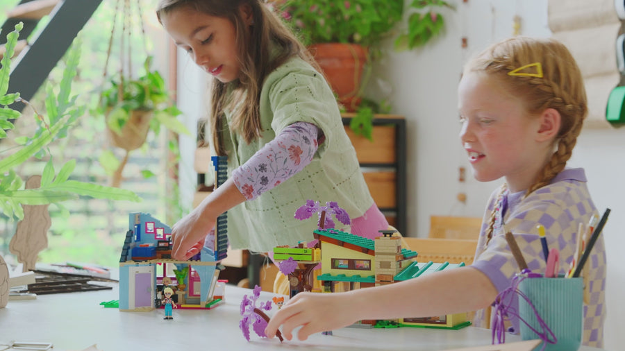 42620 | LEGO® Friends Olly And Paisley'S Family Houses