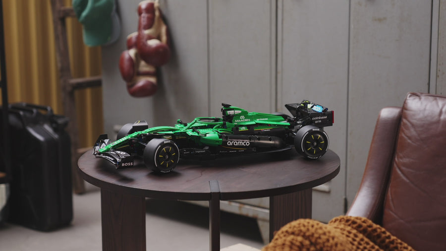 42240 | LEGO® Technic Aston Martin Aramco AMR25 F1® Car