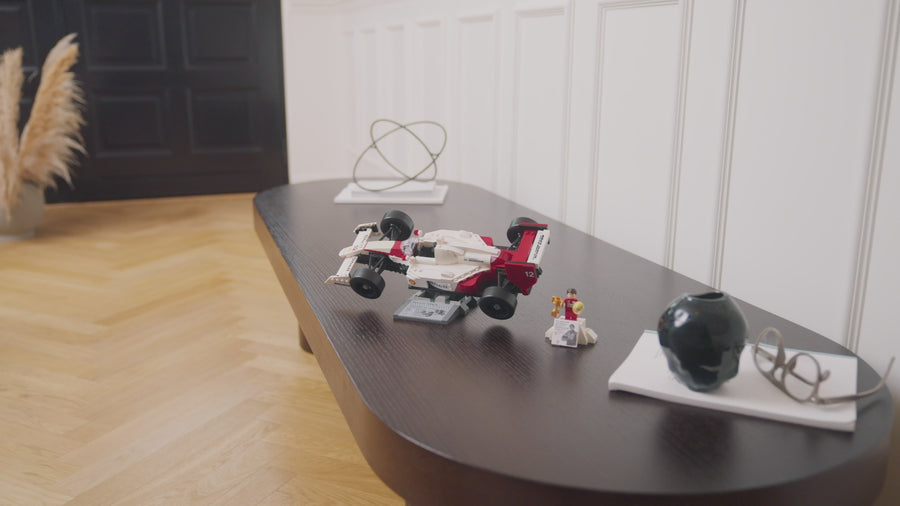 10330 | LEGO® ICONS™ McLaren MP4/4 & Ayrton Senna