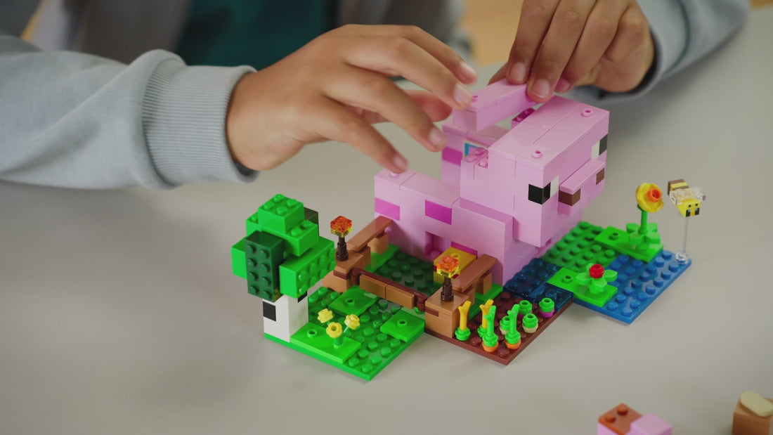 21268 | LEGO® Minecraft® The Baby Pig House Sets Minecraft