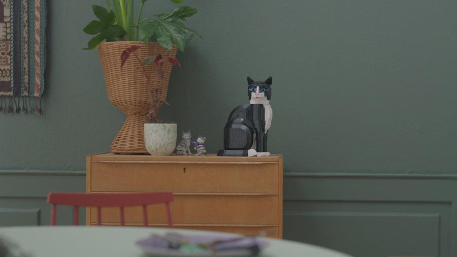 21349 | LEGO® Ideas Tuxedo Cat