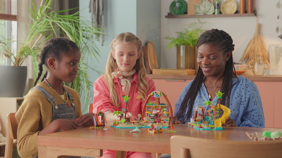 42673 | LEGO® Friends Family Holiday Beach Resort Sets Friends