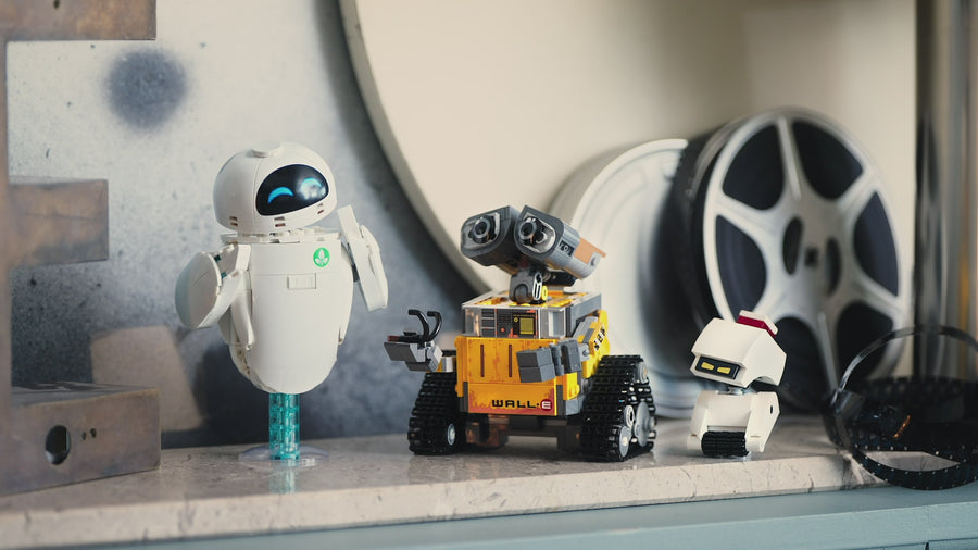 43279 | LEGO® Disney™ WALL-E and EVE