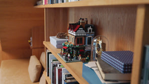 10350 | LEGO® ICONS™ Tudor Corner