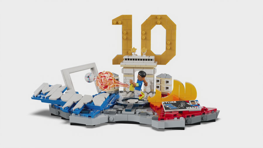 43013 | LEGO® Editions Kylian Mbappé – Soccer Highlights