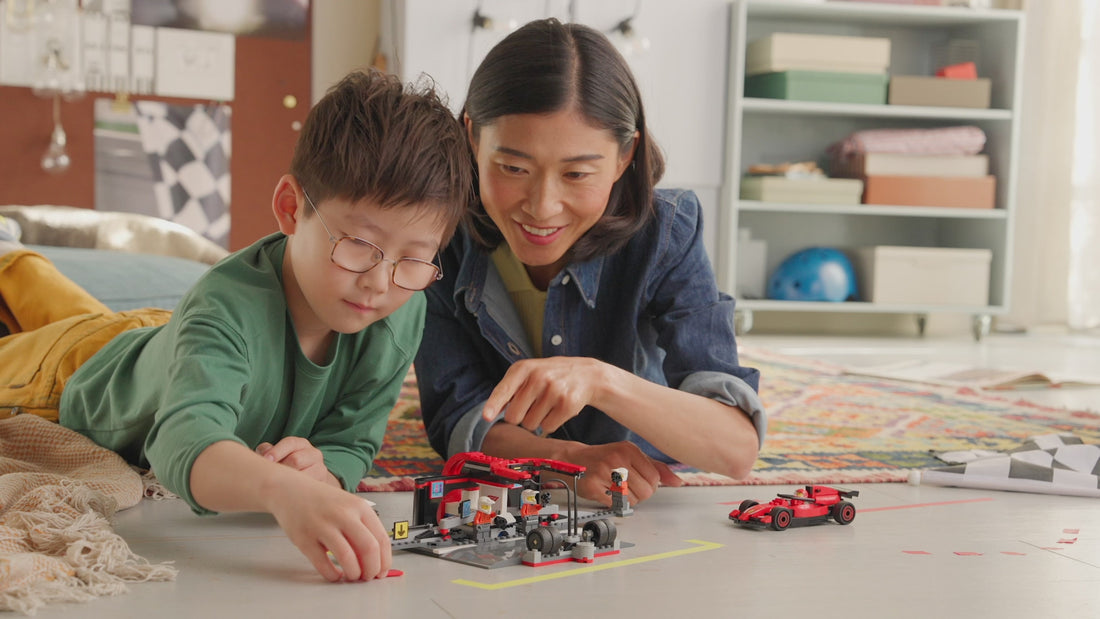 60443 | LEGO® City F1® Pit Stop & Pit Crew with Ferrari Car Sets City