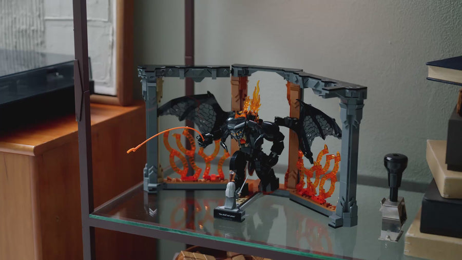 10367 | LEGO® ICONS™ The Lord of the Rings: Balrog™ Book Nook