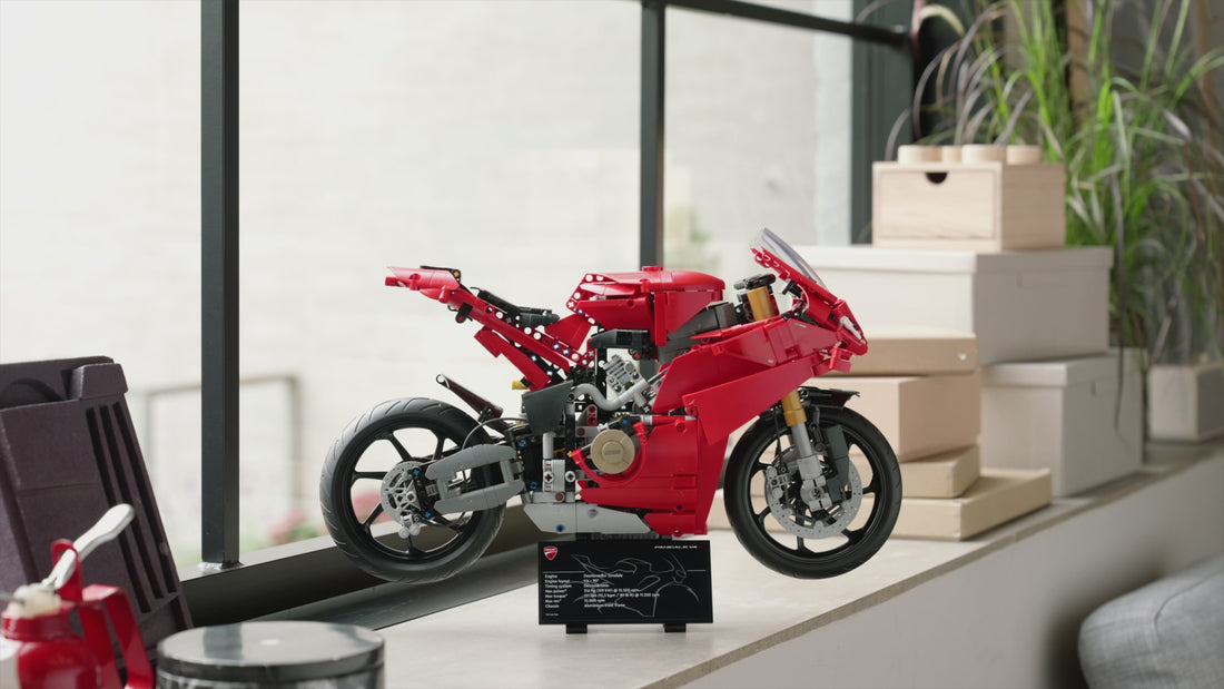 42202 | LEGO® Technic Ducati Panigale V4 S Motorcycle Sets Technic