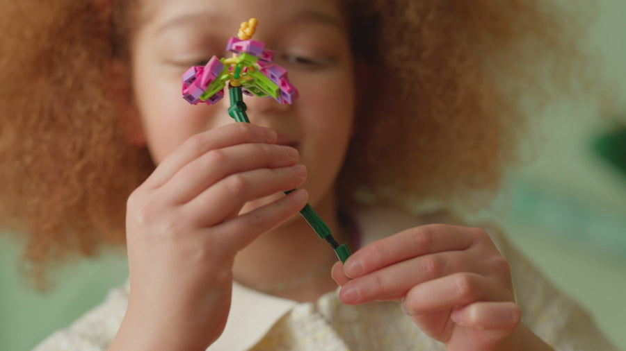 43252 | LEGO® Disney™ Moana's Flowerpot