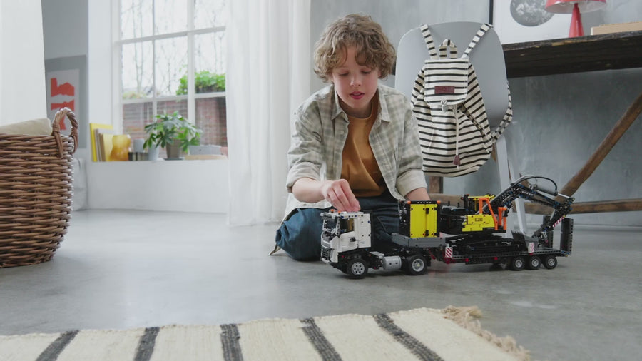 42175 | LEGO® Technic Volvo FMX Truck & EC230 Electric Excavator Sets Technic