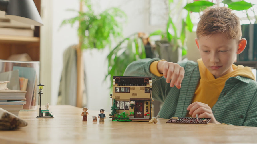 76451 | LEGO® Harry Potter™ Privet Drive: Aunt Marge's Visit