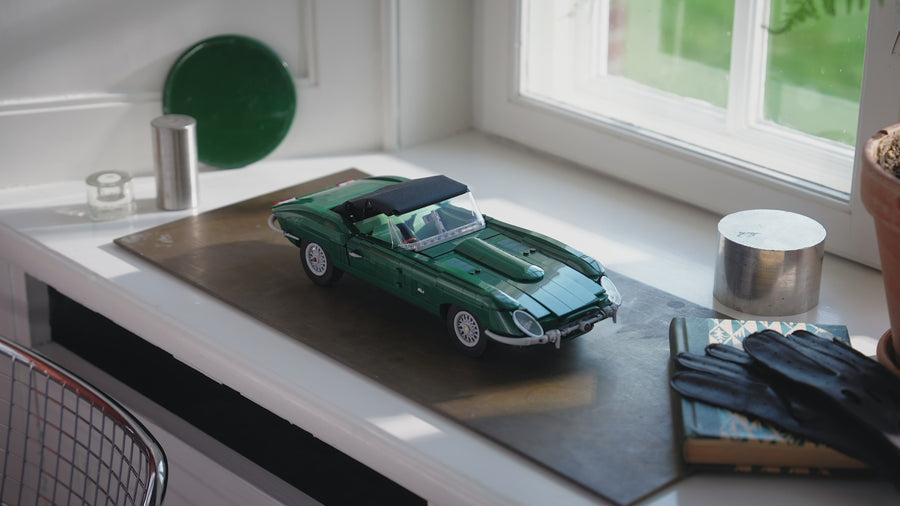 11381 | LEGO® ICONS™ Jaguar E-Type