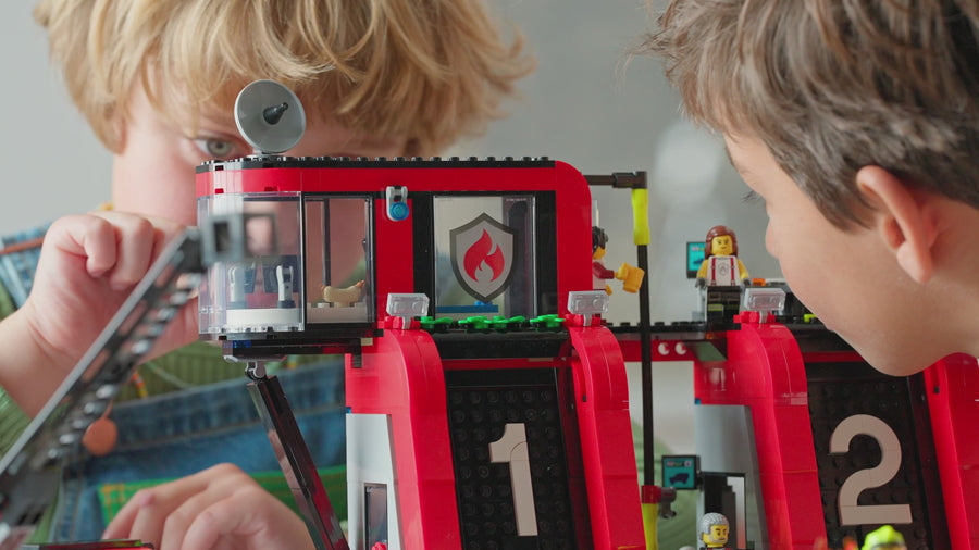 60414 | LEGO® City Fire Station With Fire Truck