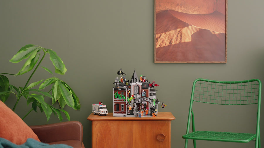 76300 | LEGO® DC Arkham Asylum™