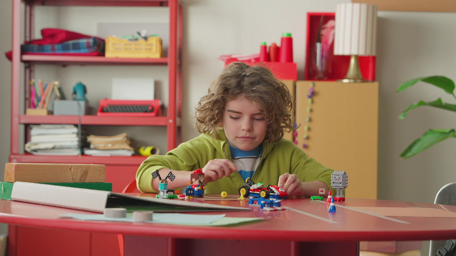 72043 | LEGO® Super Mario™ Mario Kart™ – Interactive LEGO® Mario™ & Standard Kart