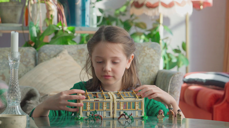 76445 | LEGO® Harry Potter™ Hogwarts™ Castle: Herbology Class