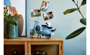 10298 | LEGO® ICONS™ Vespa 125