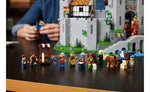 10305 | LEGO® ICONS™ Lion Knights' Castle